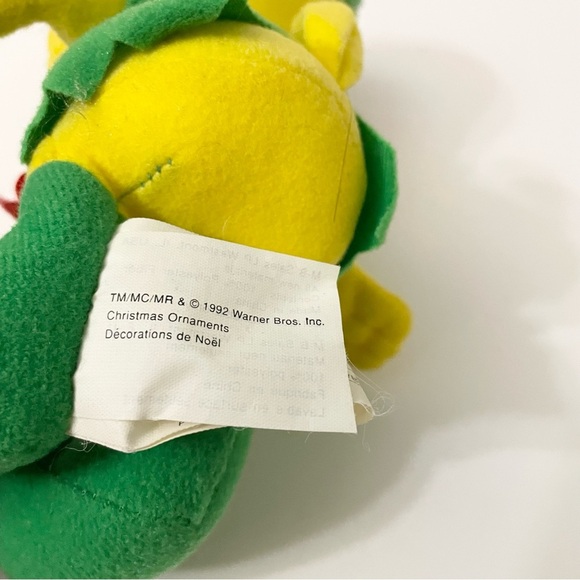 1992 Warner Brothers Tweety Bird Robin Hood Plush Toy 8” Tall - Picture 9 of 13